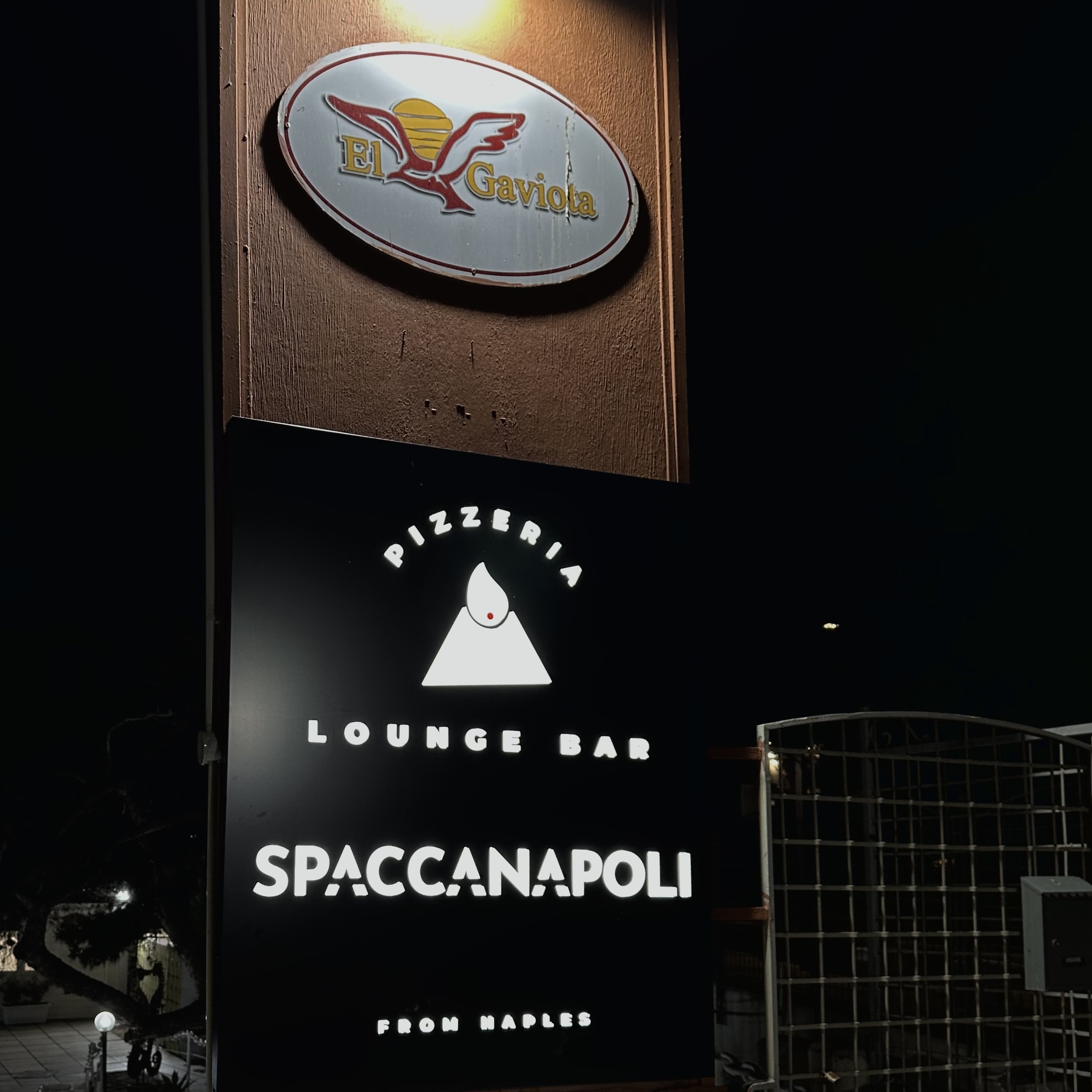 Spaccanapoli Lido